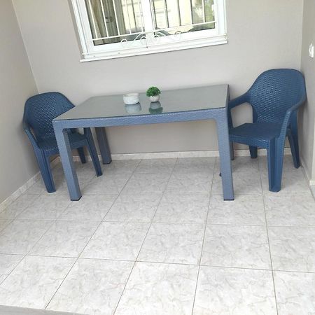 Nickthegreekapartment Galatas  Ngoại thất bức ảnh