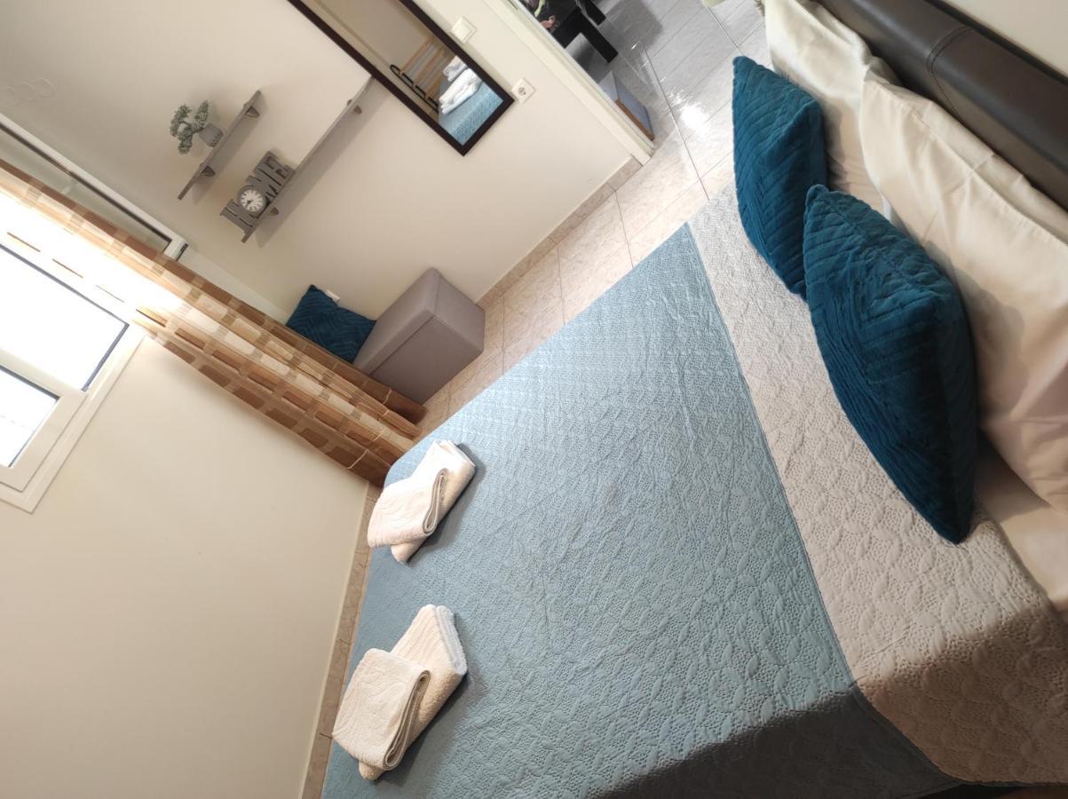 Nickthegreekapartment Galatas  Ngoại thất bức ảnh