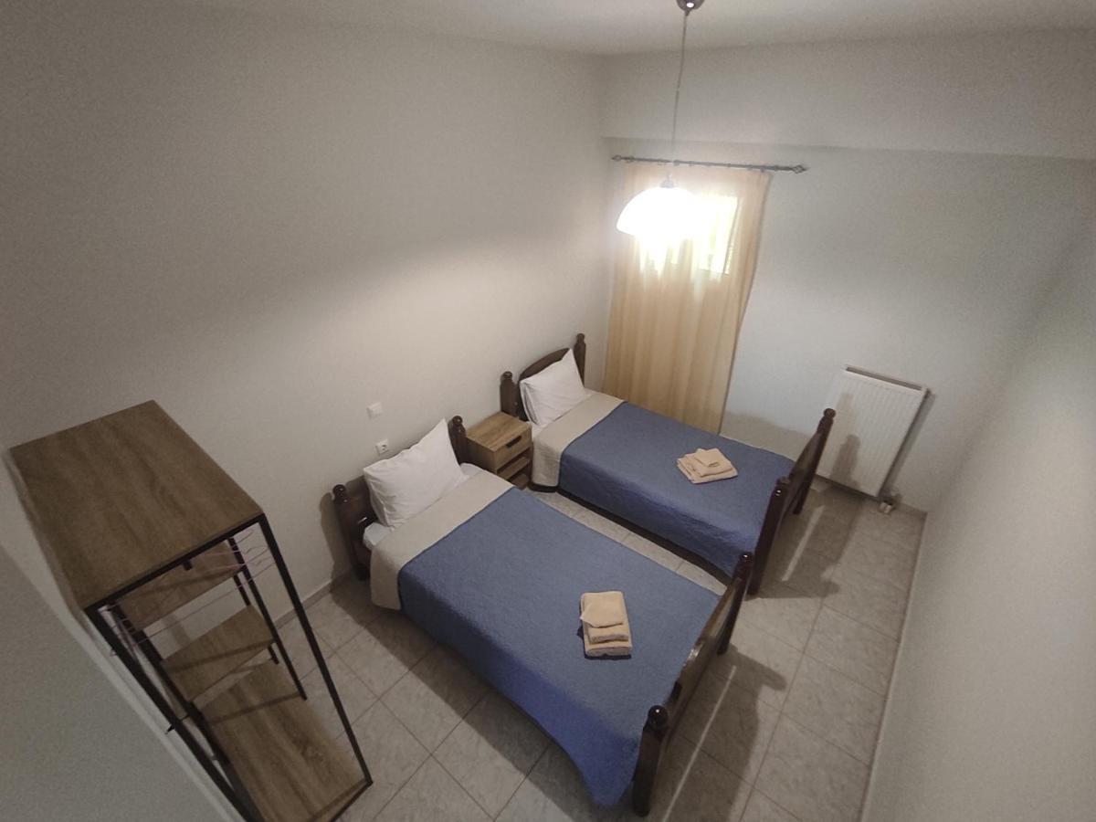 Nickthegreekapartment Galatas  Ngoại thất bức ảnh