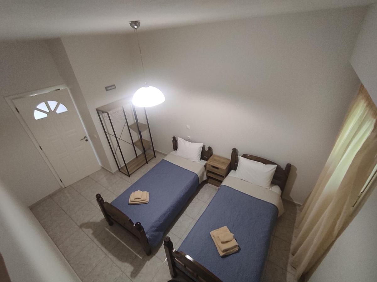 Nickthegreekapartment Galatas  Ngoại thất bức ảnh